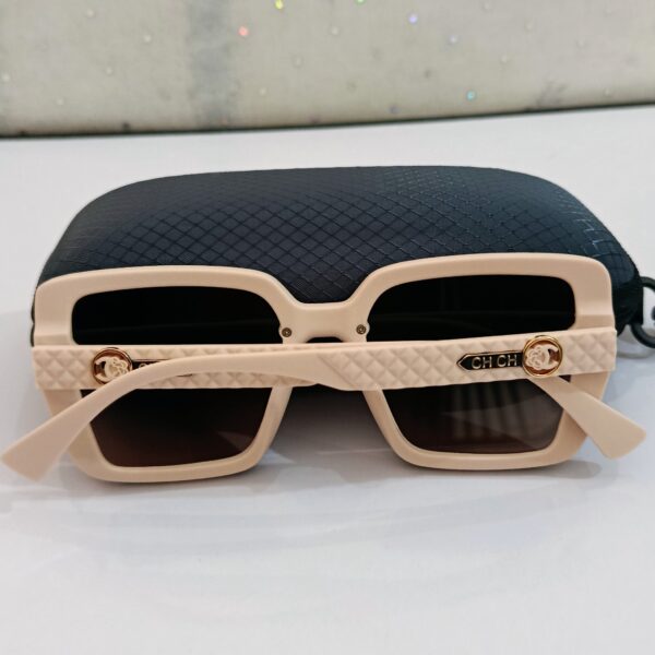 Light Peach RR0044